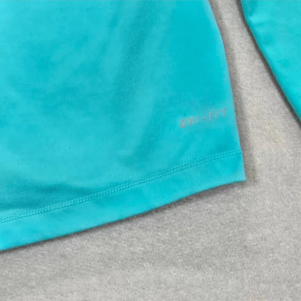 Nike PRO Women's Size M Hyperwarm High Neck Teal Training Top